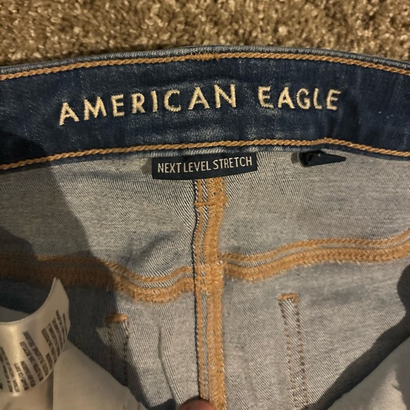 American Eagle Outfitters Women’s Size 2 Jeans Regular Fit - Picture 2 of 5